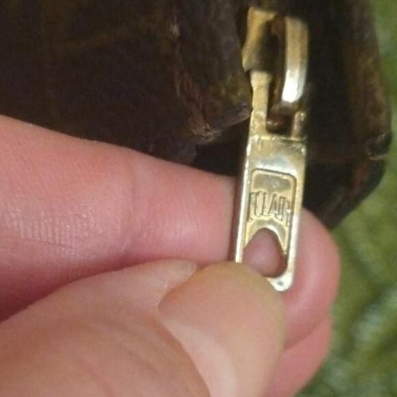 Louis Vuitton Monogram Pouch 12 - Picture 12 of 15